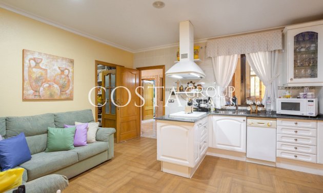 Resale - Villa -
Orihuela - Los Altos
