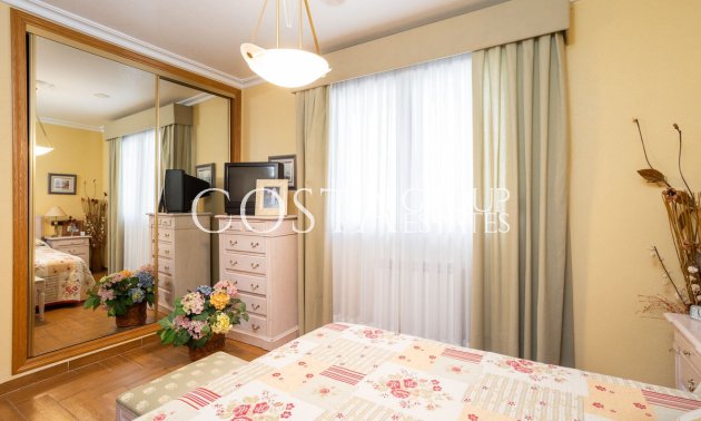 Resale - Villa -
Orihuela - Los Altos