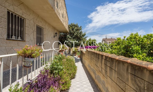 Resale - Villa -
Orihuela - Los Altos