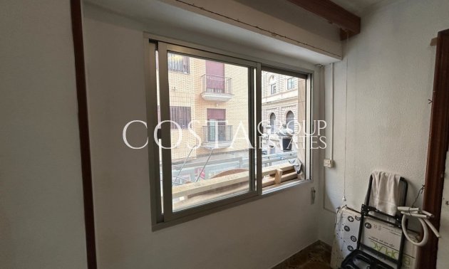 Resale - Apartments -
Alicante City - Alicante City Centro