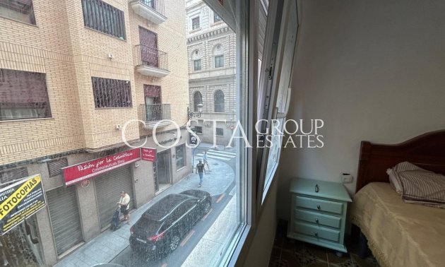 Resale - Apartments -
Alicante City - Alicante City Centro