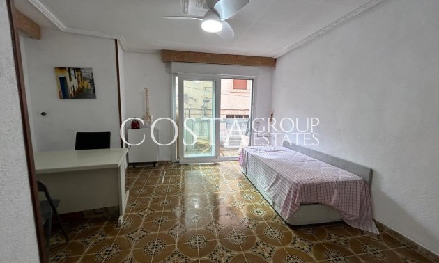 Resale - Apartments -
Alicante City - Alicante City Centro