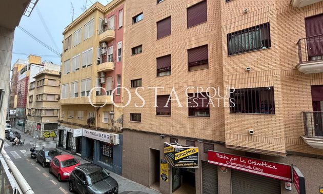 Resale - Apartments -
Alicante City - Alicante City Centro