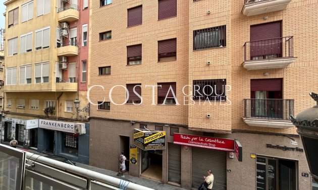 Resale - Apartments -
Alicante City - Alicante City Centro