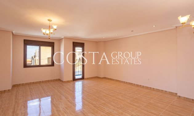 Resale - House -
San Miguel de Salinas - San Miguel de Salinas Centro