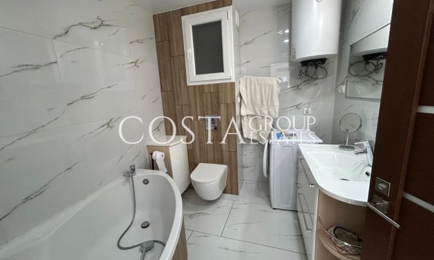 Resale - Apartments -
Torrevieja - Torrevieja Centro