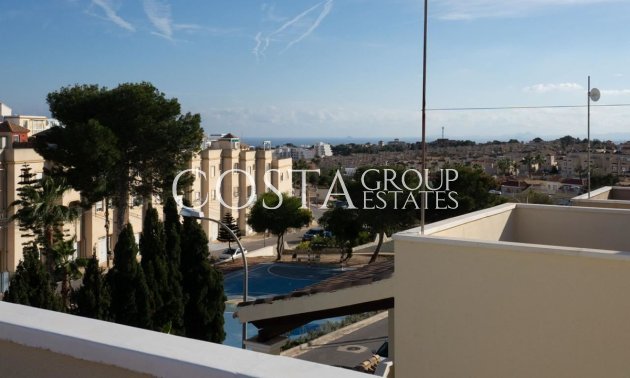 Resale - Villa -
Orihuela - Villamartin