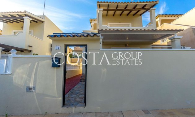Resale - Villa -
Orihuela - Villamartin