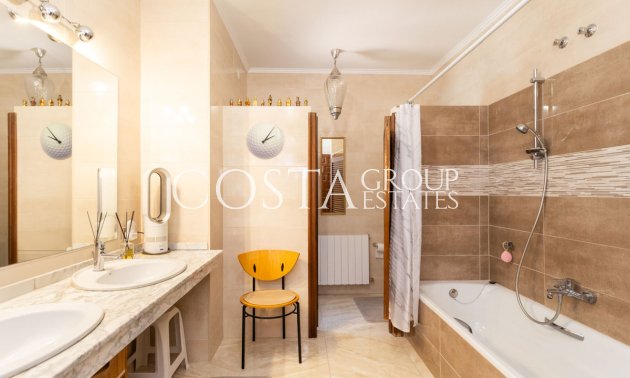 Resale - Villa -
Orihuela - Villamartin