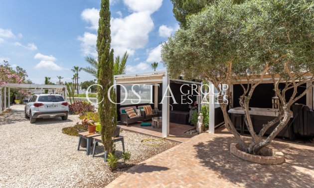 Resale - Villa -
Orihuela - Villamartin