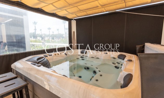 Resale - Villa -
Orihuela - Villamartin