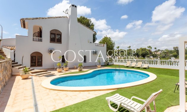 Resale - Villa -
Orihuela - Villamartin