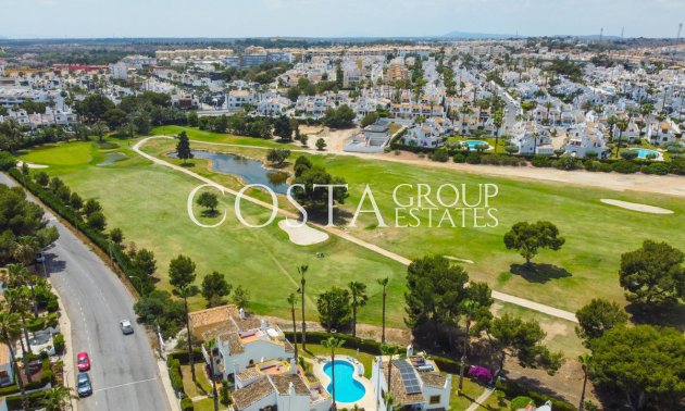 Resale - Villa -
Orihuela - Villamartin