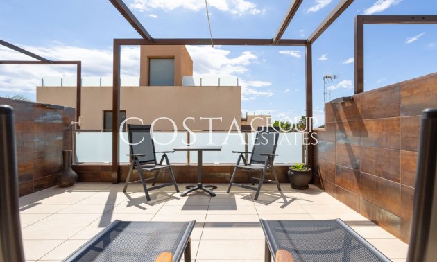 Resale - House -
Pilar de la Horadada - Torre De La Horadada