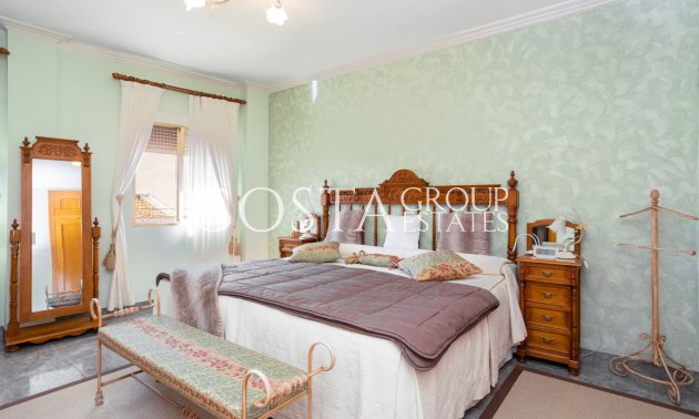 Resale - Villa -
La Union - La Union Centro