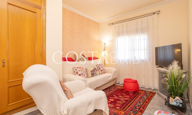 Resale - Villa -
La Union - La Union Centro