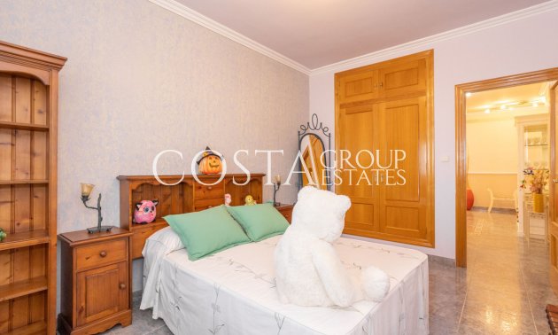 Resale - Villa -
La Union - La Union Centro