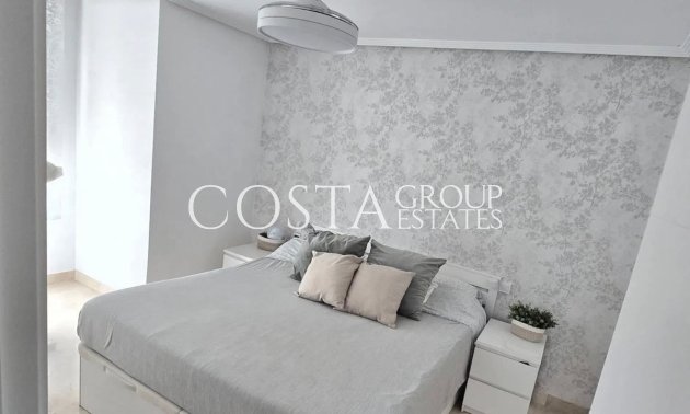 Resale - Apartments -
Alicante City - Alicante City Centro