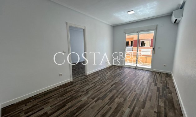 Resale - Apartments -
San Miguel de Salinas - San Miguel de Salinas Centro