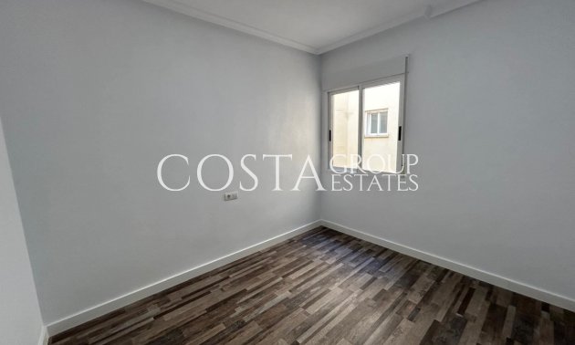 Resale - Apartments -
San Miguel de Salinas - San Miguel de Salinas Centro