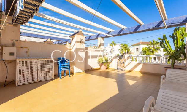 Resale - House -
Orihuela - Villamartin