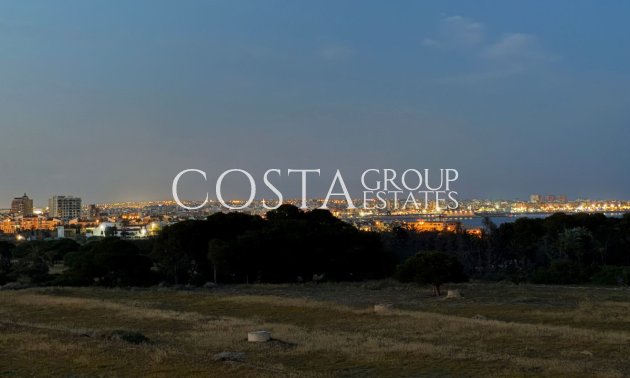 Resale - Apartments -
Orihuela - Punta Prima