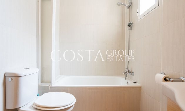 Resale - House -
Orihuela - Villamartin