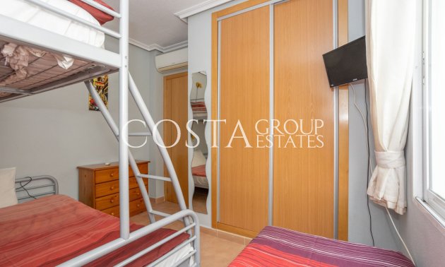 Resale - House -
Orihuela - Villamartin