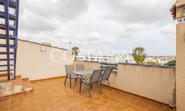 Resale - House -
Orihuela - Villamartin