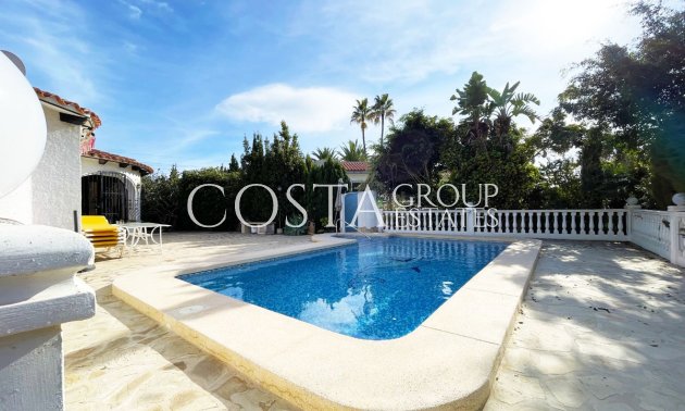 Resale - Villa -
Pinoso - Los Pinos