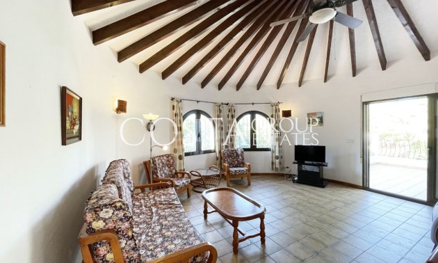 Resale - Villa -
Pinoso - Los Pinos