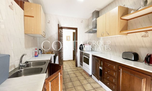 Resale - Villa -
Pinoso - Los Pinos