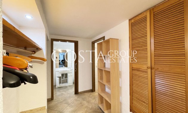 Resale - Villa -
Pinoso - Los Pinos