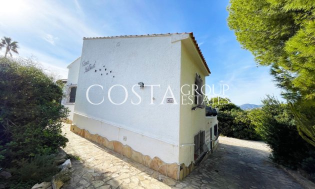 Resale - Villa -
Pinoso - Los Pinos