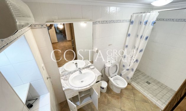 Resale - Villa -
Pinoso - Los Pinos