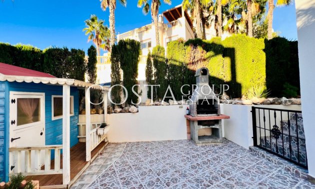 Resale - Villa -
Orihuela - Orihuela Costa