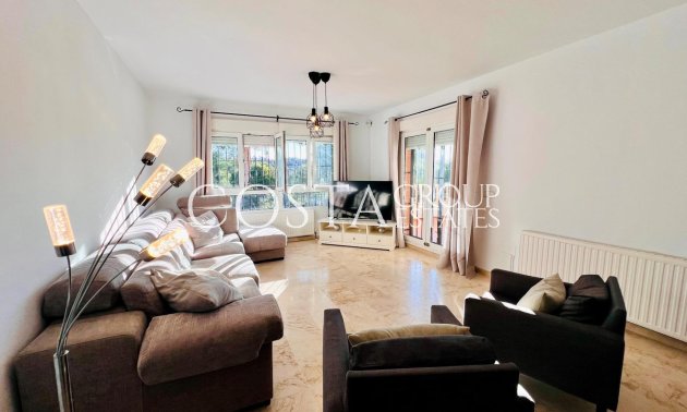 Resale - Villa -
Orihuela - Orihuela Costa