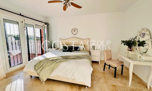 Resale - Villa -
Orihuela - Orihuela Costa