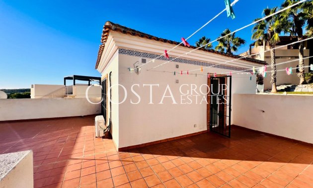Resale - Villa -
Orihuela - Orihuela Costa