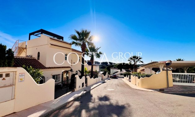 Resale - Villa -
Orihuela - Orihuela Costa