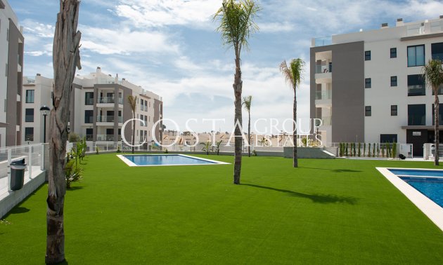 Resale - Apartments -
Orihuela - Villamartin