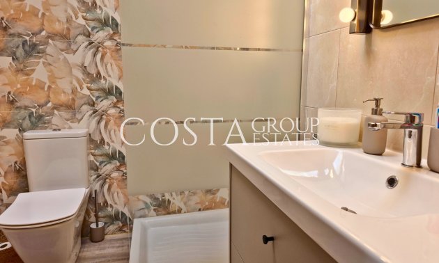 Resale - House -
Torrevieja - Torrevieja Centro