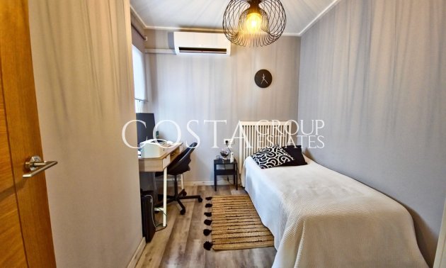 Resale - House -
Torrevieja - Torrevieja Centro