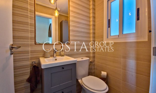 Resale - House -
Torrevieja - Torrevieja Centro