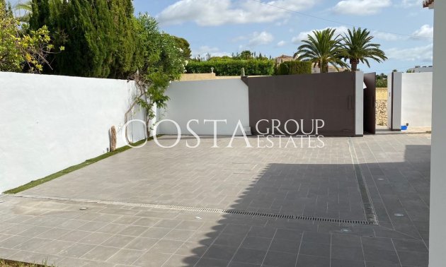Resale - Villa -
Teulada - Moraira