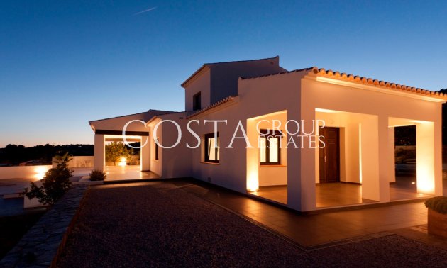 Resale - Villa -
Teulada - Moraira