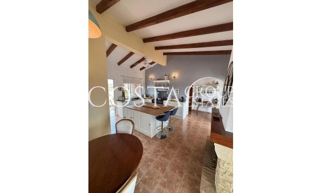 Resale - Villa -
Dolores - Dolores Centro