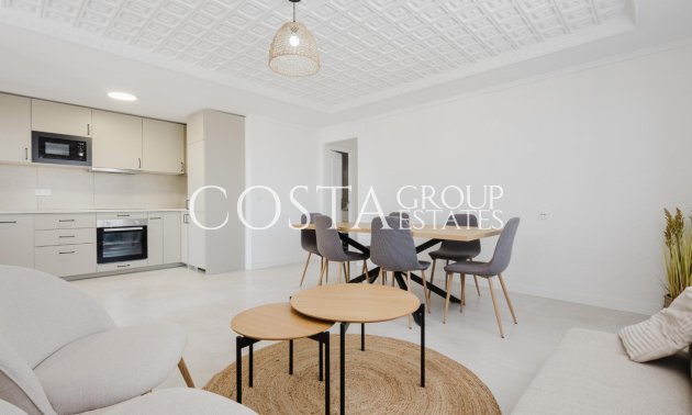 Resale - Apartments -
Torrevieja - Torrevieja Centro