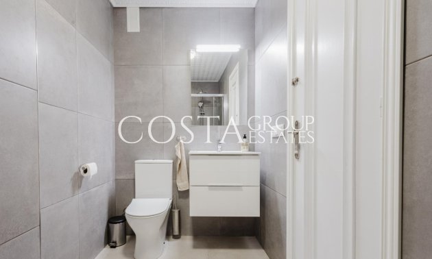 Resale - Apartments -
Torrevieja - Torrevieja Centro