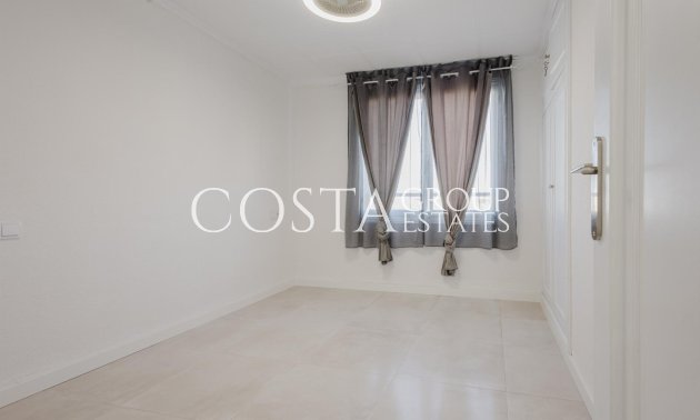 Resale - Apartments -
Torrevieja - Torrevieja Centro